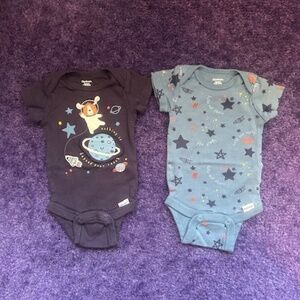 Newborn Gerber solar system theme Onesies (x2)